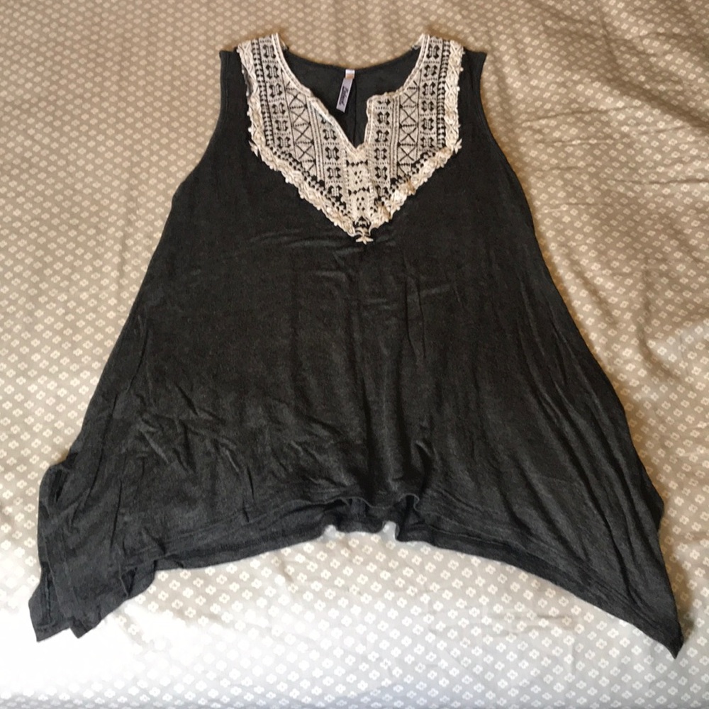 Women’s asymmetric Tank Top